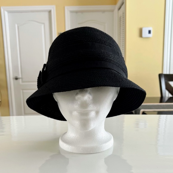 Vintage Style Cloche Hat - Picture 5 of 5